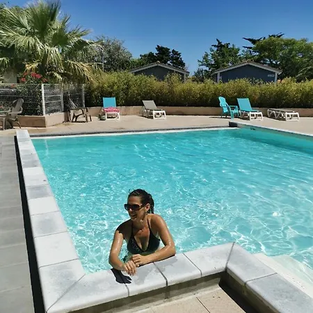 Campsite Hameau Des Cannisses