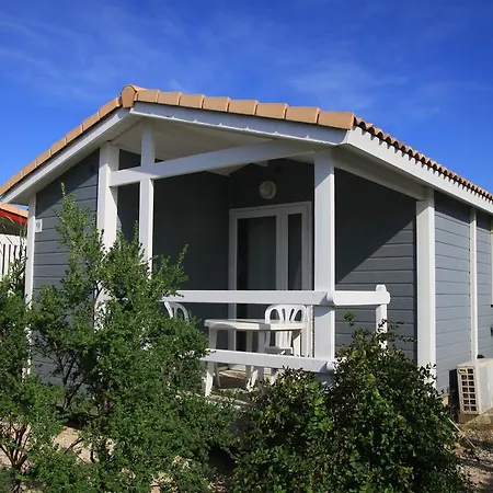 Hameau Des Cannisses 3* جرْويسا
