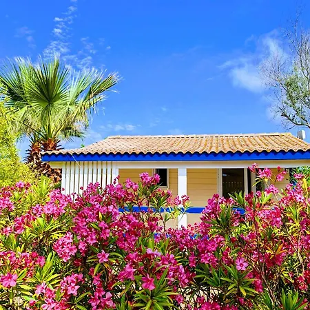 캠프장 Hameau Des Cannisses 3*
