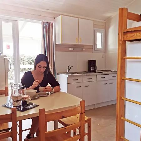 Hameau Des Cannisses جرْويسا