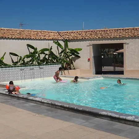 Campsite Hameau Des Cannisses