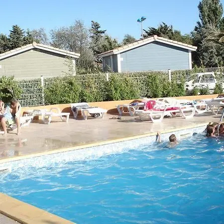 Hameau Des Cannisses جرْويسا