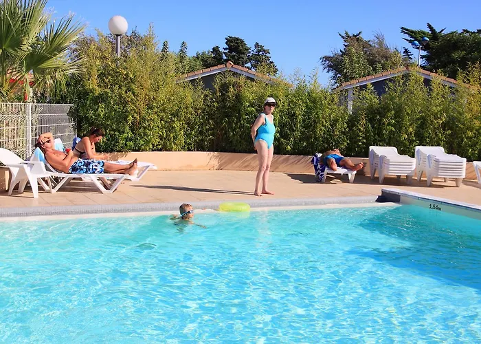 Hameau Des Cannisses Κάμπινγκ Gruissan