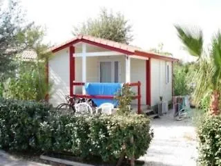 Hameau Des Cannisses Camping 3*