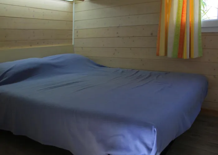 Camping Hameau Des Cannisses Gruissan